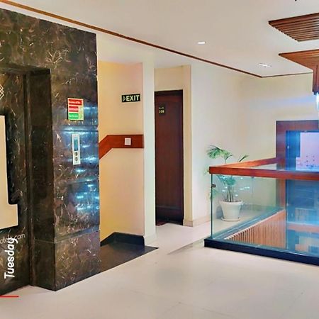 Hotel Aura Grand By Levelup Hotels Amritsar Exterior foto