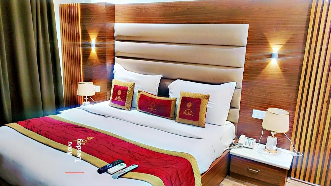 Hotel Aura Grand By Levelup Hotels Amritsar Exterior foto